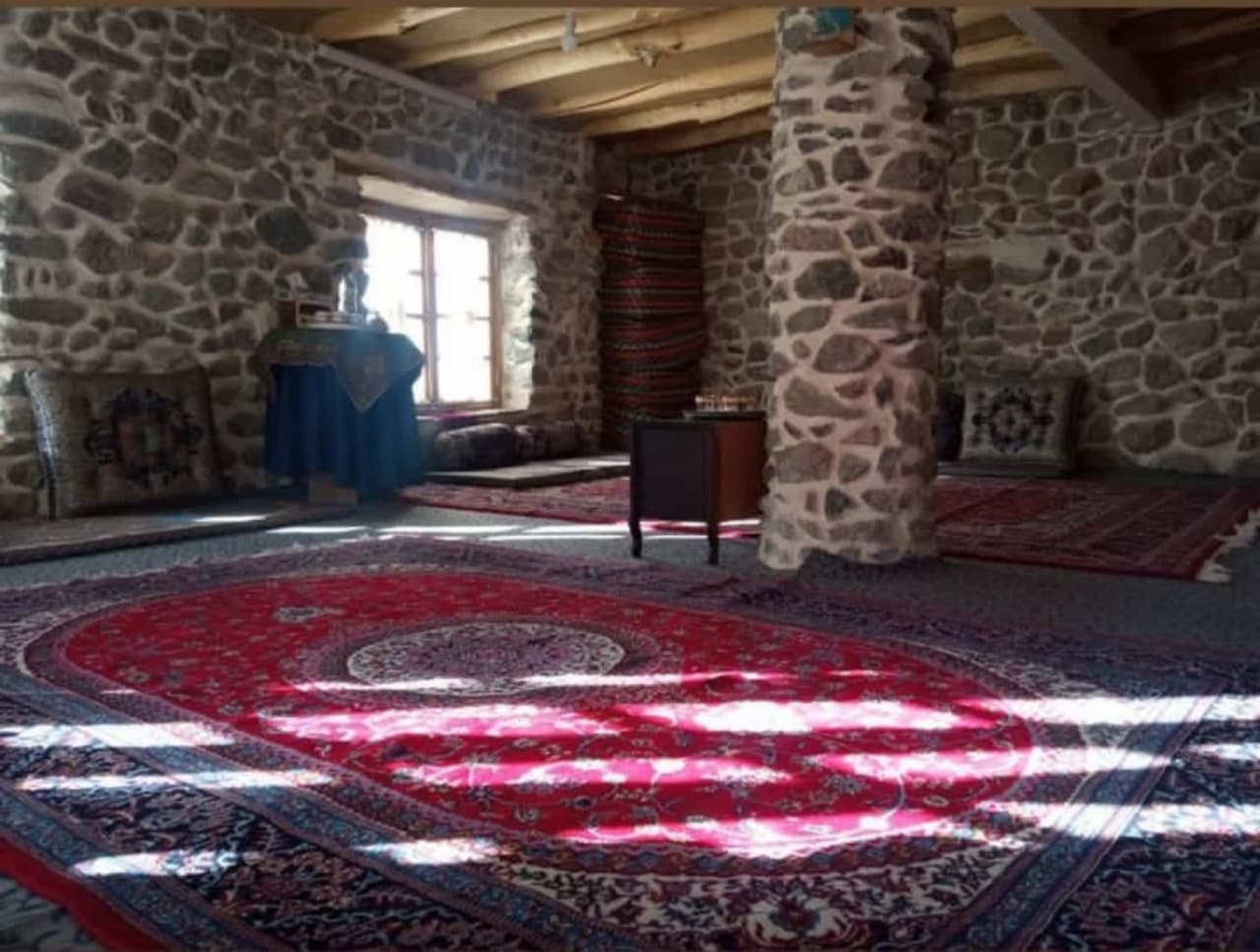 اتاقهای نورگیر و بزرگ